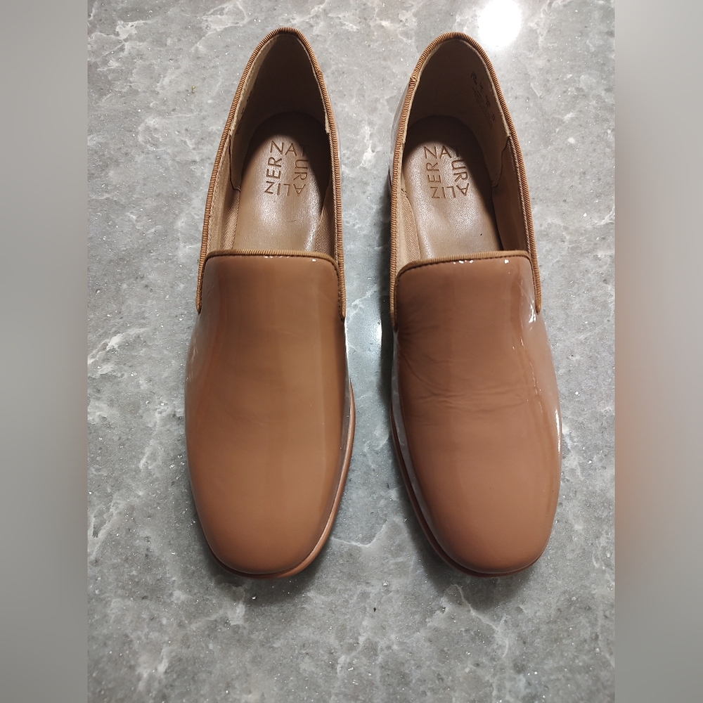 Natulizer Patent Leather Tan Shoes (7.5) like New